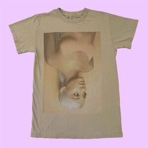 Ariana Grande Upside Down Graphic Short Sleeve Tan Small